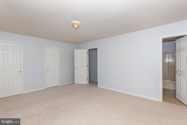 Building Photo - 128 Pony Cir