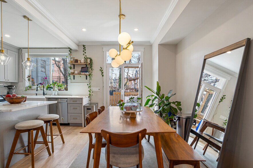 Dining Room - 118 15th St NE