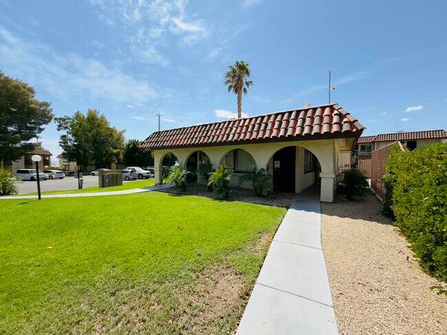 Building Photo - 9641 Spyglass Ave