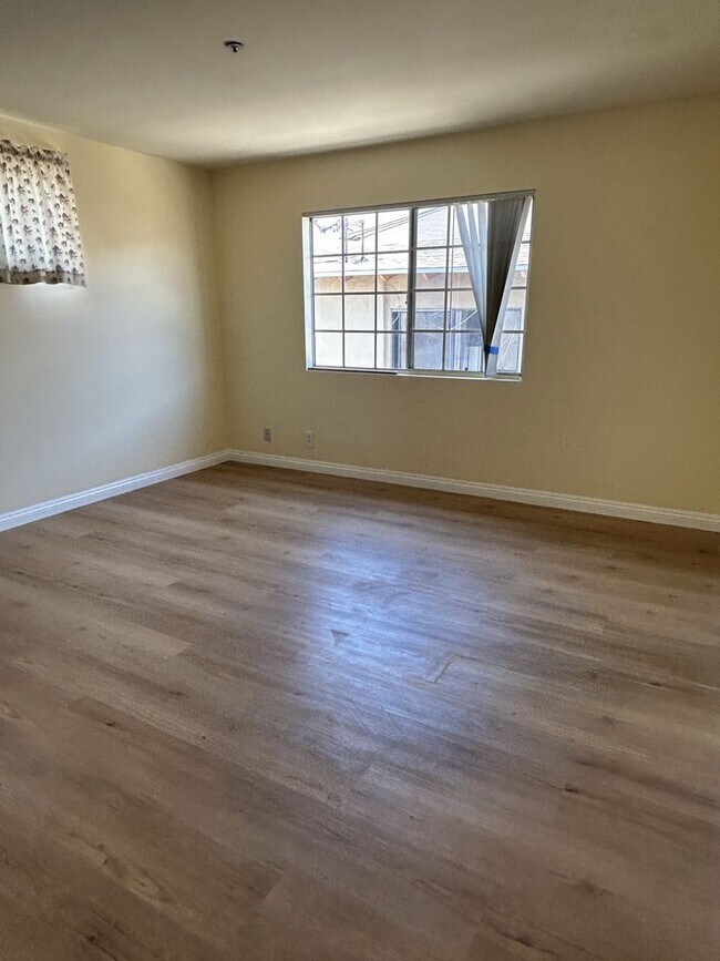 Building Photo - Cozy 3 bedroom Condo in the most demanded neighborhood at City of Alhambra