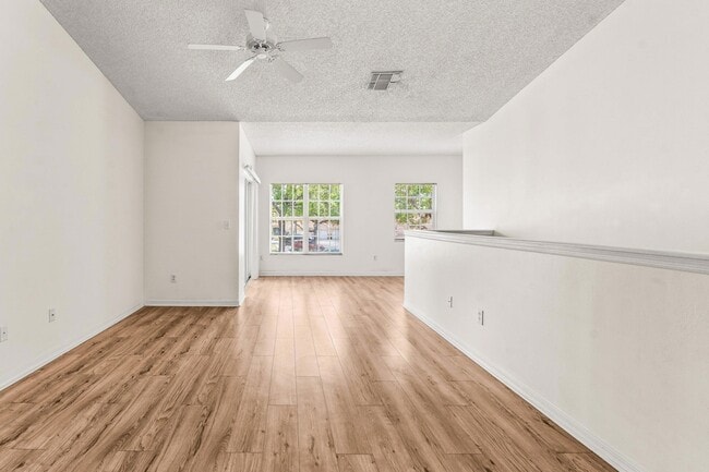 Building Photo - 10336 Fox Trail Rd S