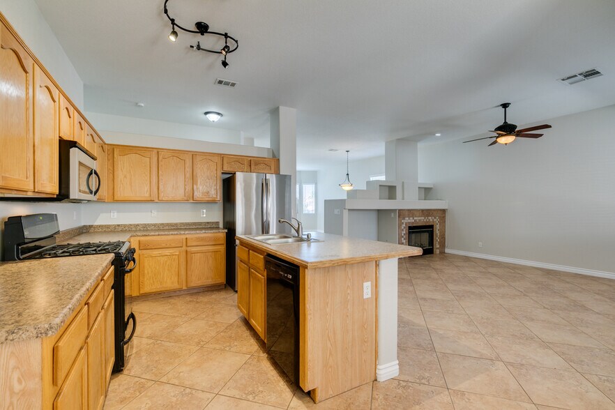 Building Photo - 1404 Pullman Pointe Ct