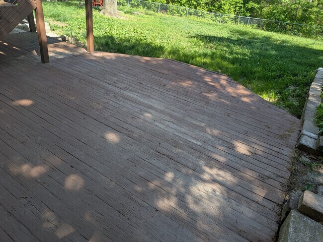 Building Photo - 7802 Rollingwood W Dr