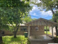 Building Photo - 8307 W Woodview Dr