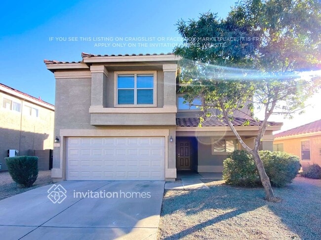 Building Photo - 2415 E Palm Beach Dr