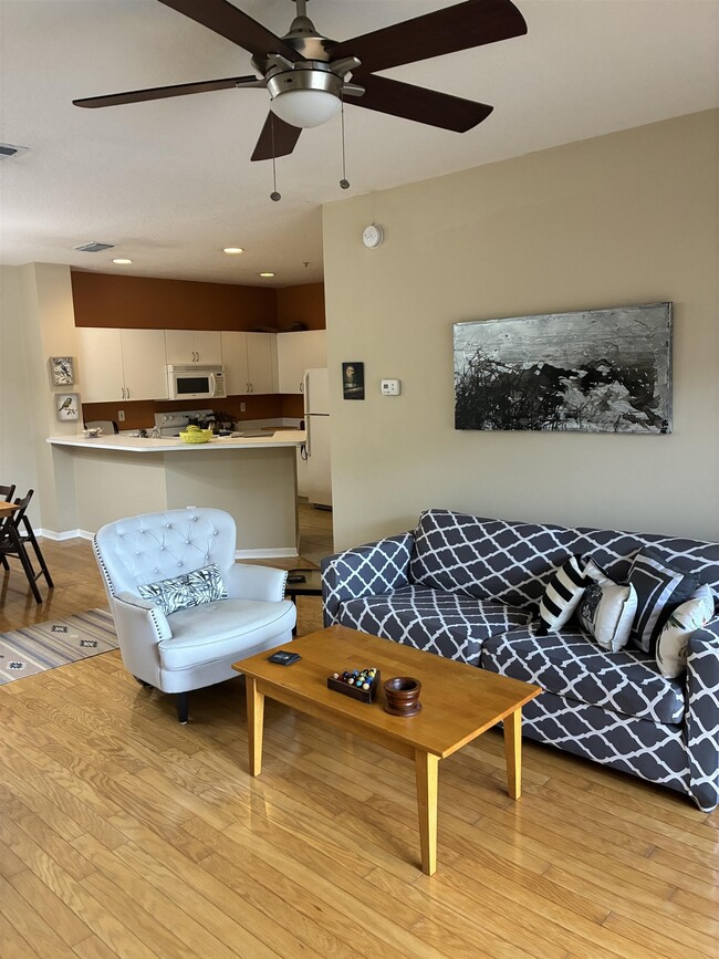 Building Photo - 510 Florida Club Blvd