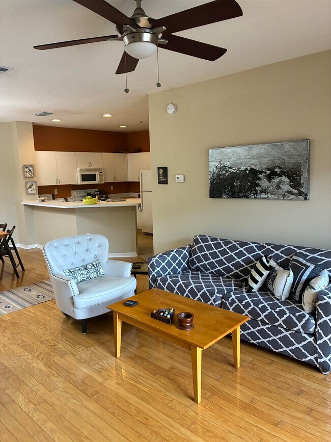 Building Photo - 510 Florida Club Blvd