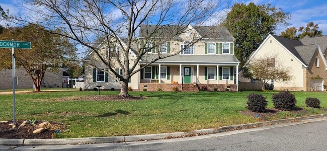 Building Photo - 128 Rockmor Ln