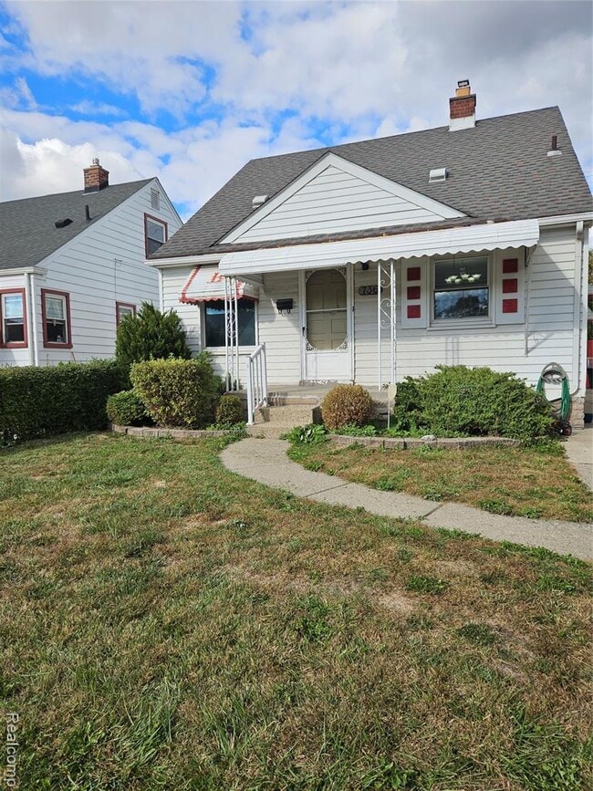 Primary Photo - 736 Garfield Ave