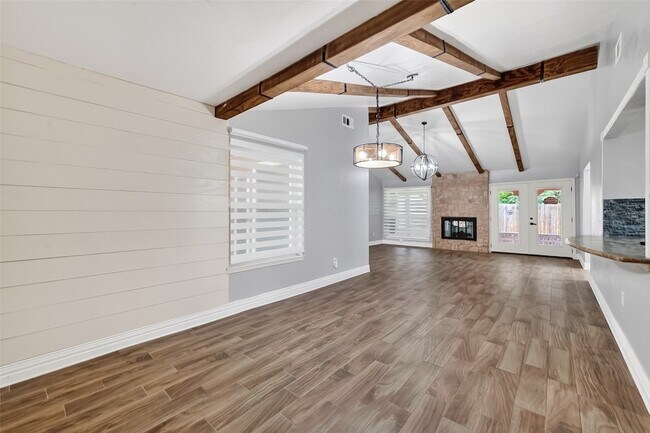 Building Photo - 19818 Packwood Dr