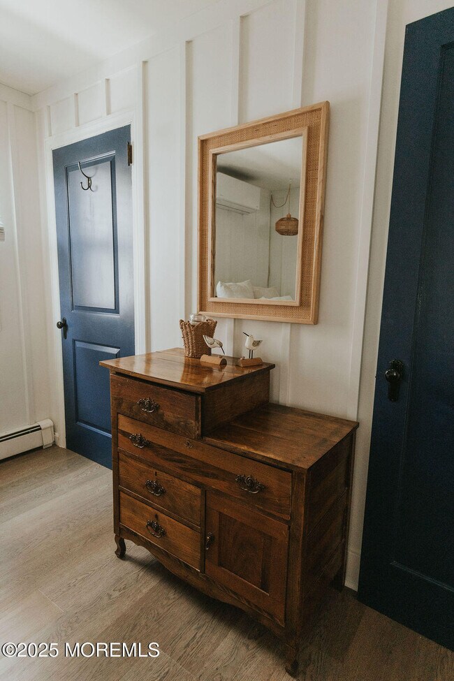 Building Photo - 35 12th Ave