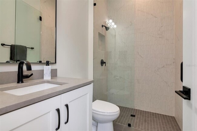 Building Photo - 4111 W Swann Ave