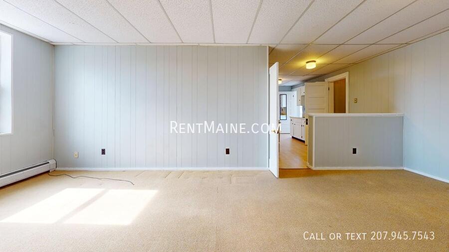 Building Photo - 281 Main St