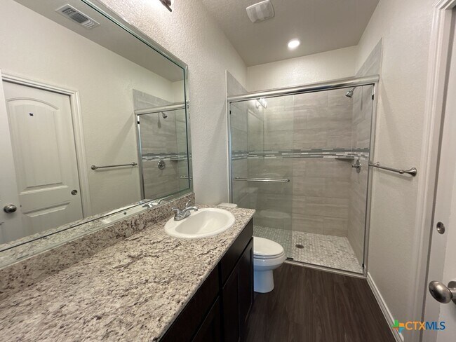 Building Photo - 5112 Rose Gdn Lp