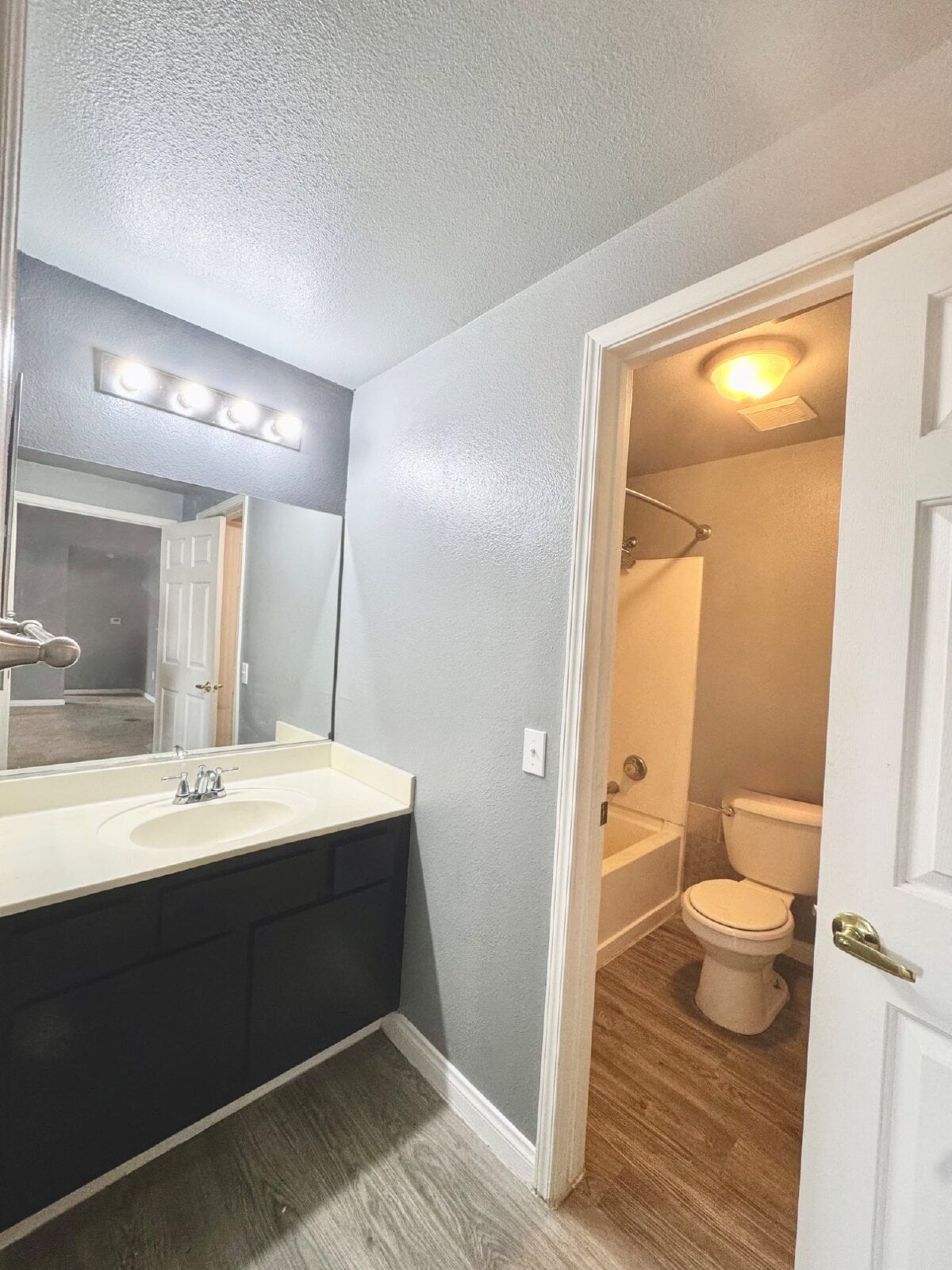 Building Photo - 231 W Horizon Ridge Pky