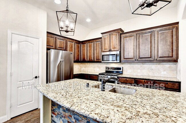 Building Photo - 520 Endicott Dr