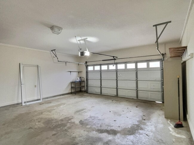 Building Photo - 1291 Rain Hollow Cir W