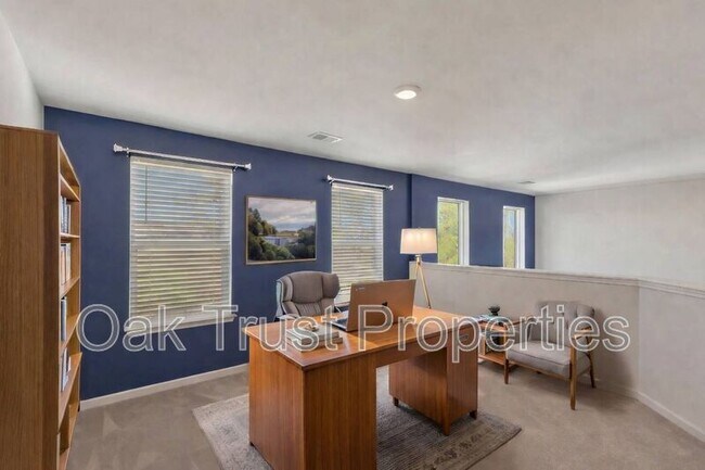 Building Photo - 703 Hilchot Dr