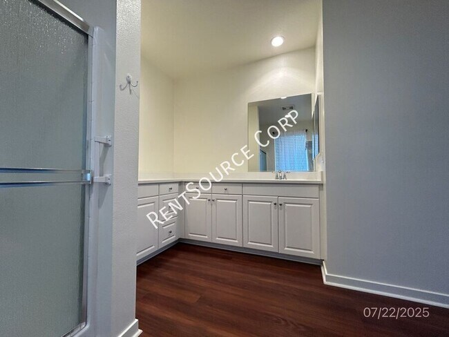Building Photo - 45051 Marbella St