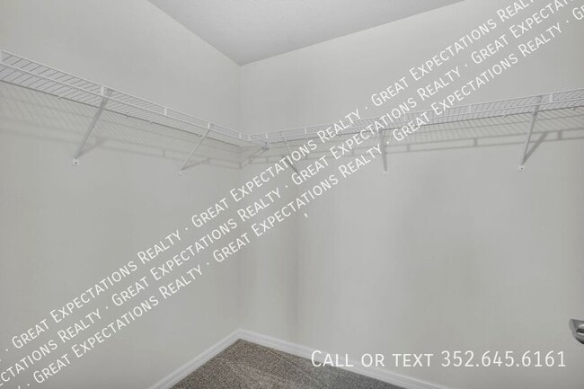 Building Photo - 678 Walkertown Dr