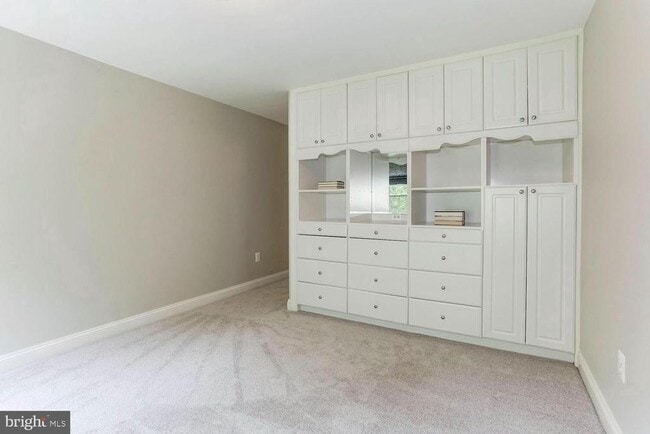 Building Photo - 9110 Sterling Montague Dr