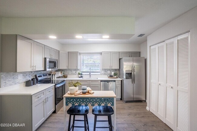 Building Photo - 118 Pinion Cir
