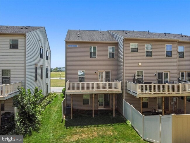 Building Photo - 5904 Leben Dr