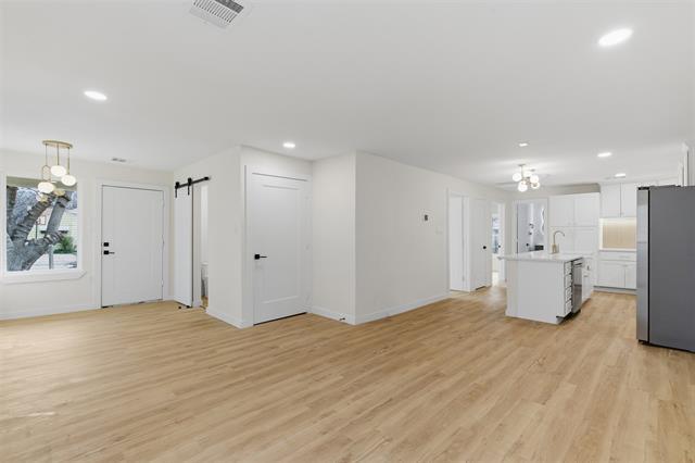 Building Photo - 617 Ouida St