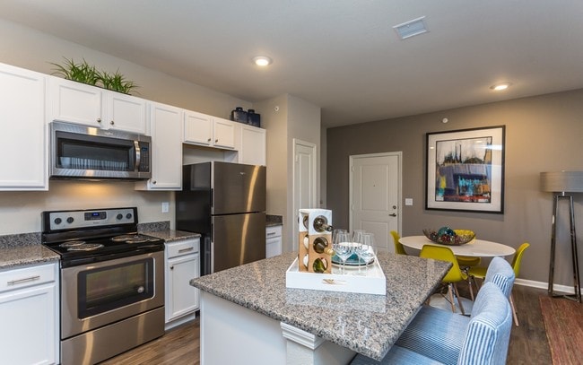 Interior Photo - Elements at Prairie Center