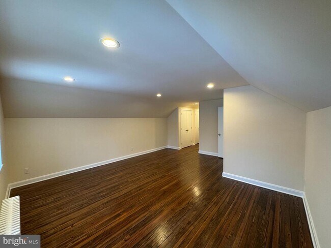 Building Photo - 345 Layfield Rd