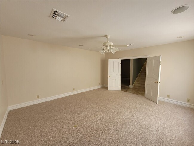 Building Photo - 5110 N Valadez St