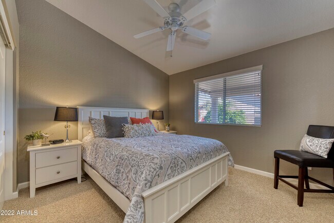 Building Photo - 20615 N Ventana Dr W