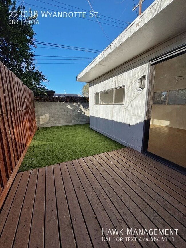 Building Photo - 22303 Wyandotte St