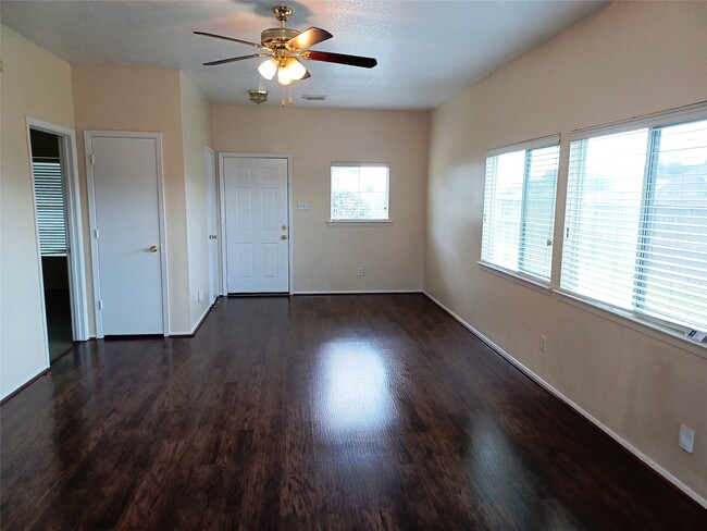 Building Photo - 20526 Patriot Park Ln