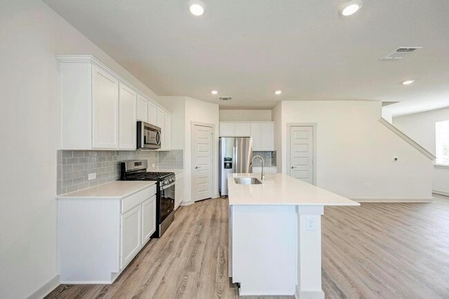 Building Photo - 2120 Ettalee Ct