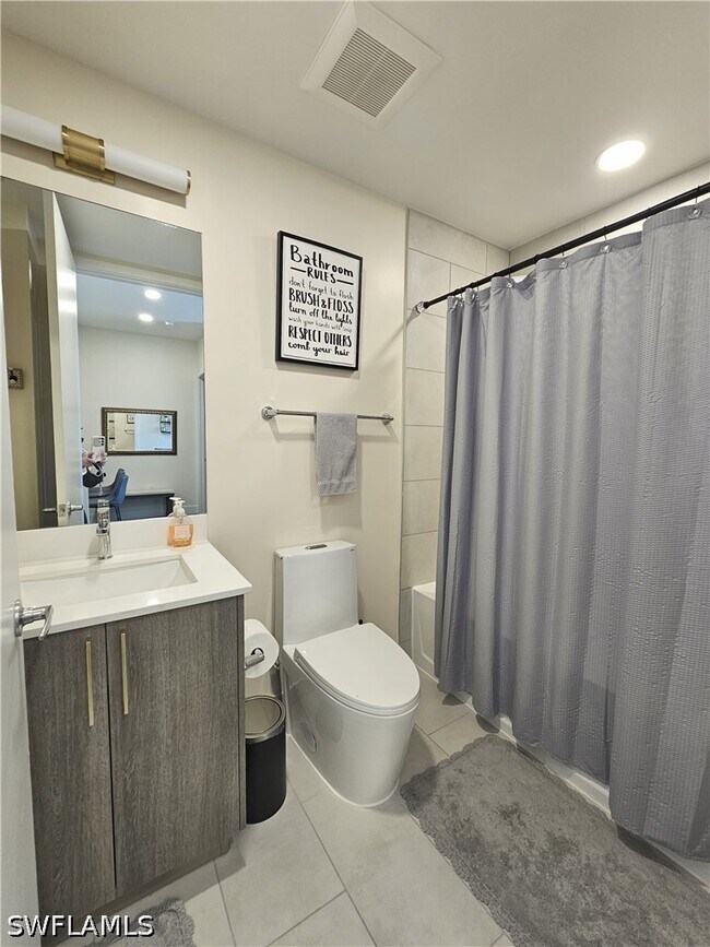 Building Photo - 26589-610 Rosewood Pointe Dr