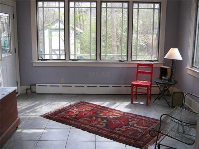 Sun room off of primary bedroom - 872 N Barksdale St