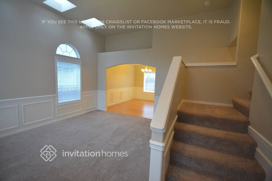 Building Photo - 5806 79th Ave NE