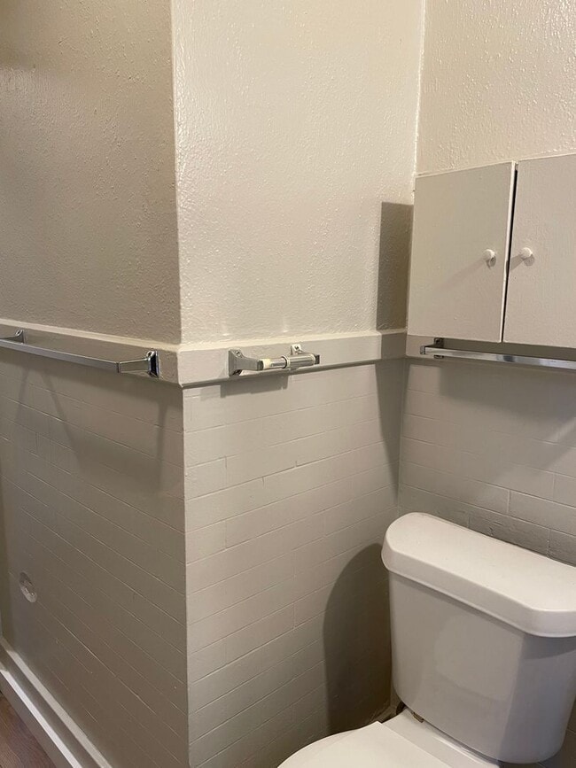 Building Photo - STUDENTS WELCOME! 1 Block North of CSU - Tenant Only Pays Trash