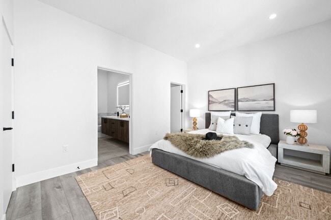 Building Photo - Stunning brand-new 3 Bedroom 4 Bathroom townhouse with private garage and rooftop balcony!