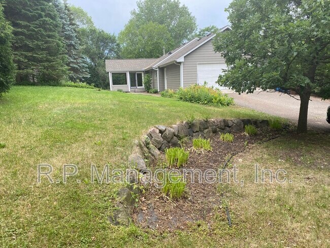 Building Photo - 4626 Linnea Ln