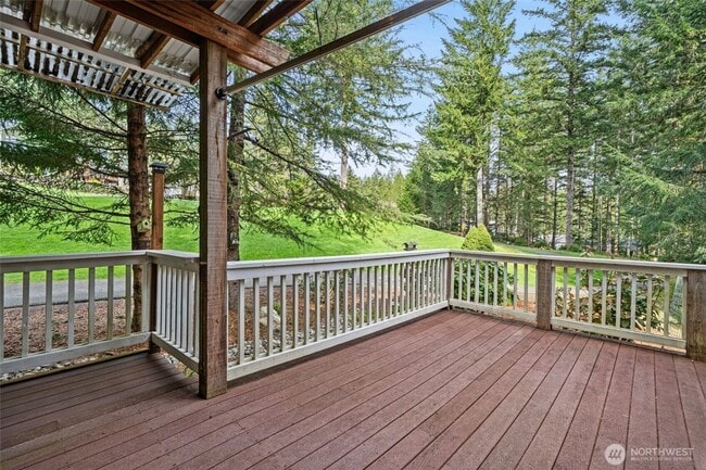 Building Photo - STUNNING 3 BEDROOM IN ALDERBROOK