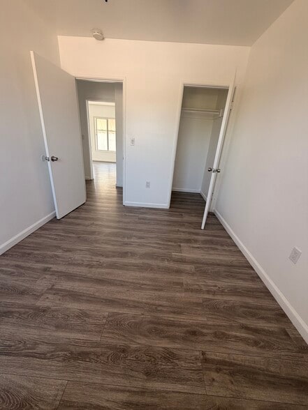 Building Photo - 760 1/2 S Hillview Ave