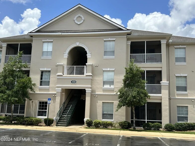 Front Entrance - 8601 Beach Blvd