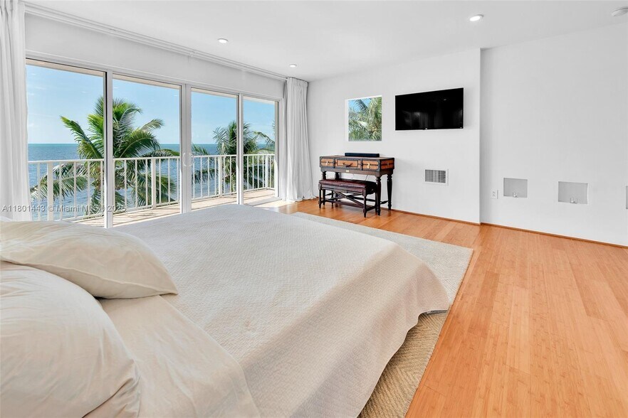 Building Photo - 60 Ocean Front Dr