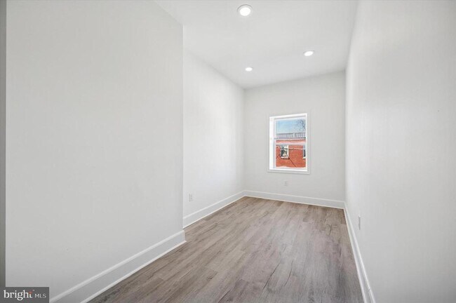 Building Photo - 2135 N 20th St