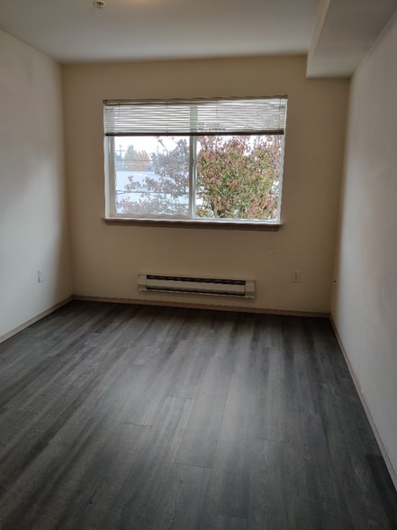 Building Photo - 12549 28th Ave NE