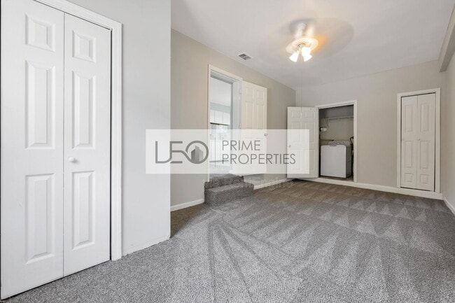 Building Photo - 3168 Bluebird Ln