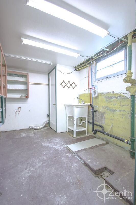 Building Photo - 308 NW 45th St