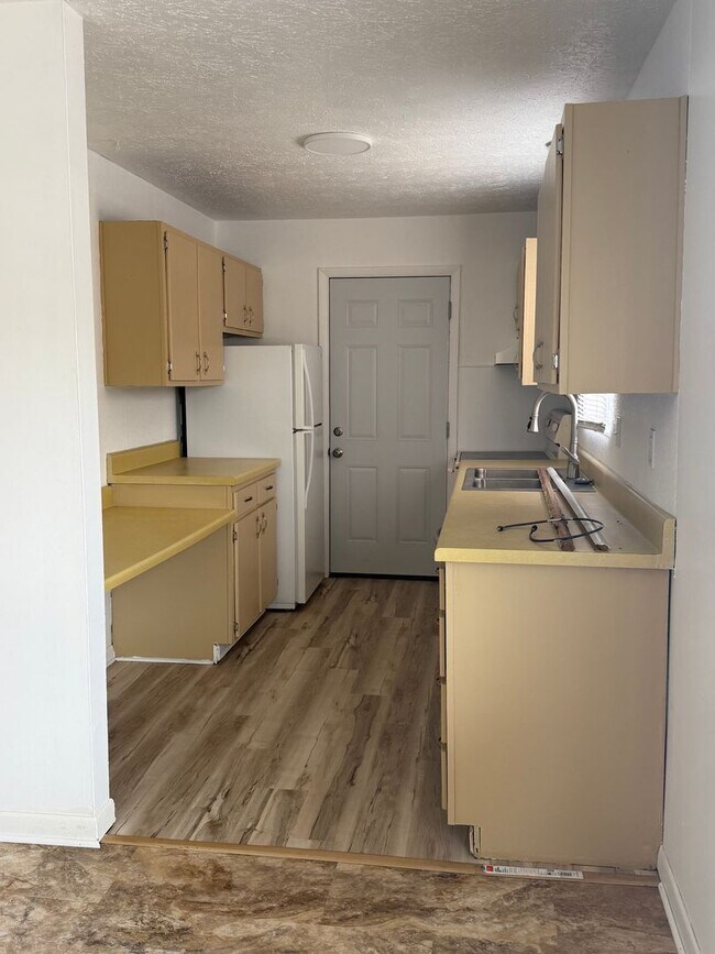 Building Photo - 201 S Morrison Rd